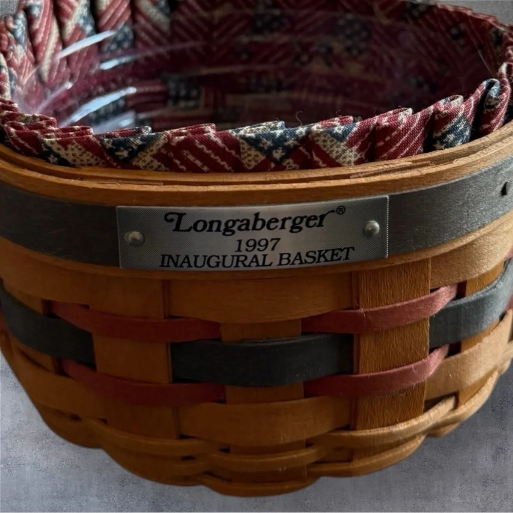 1997 Longaberger Inaugural Basket with protector and liner